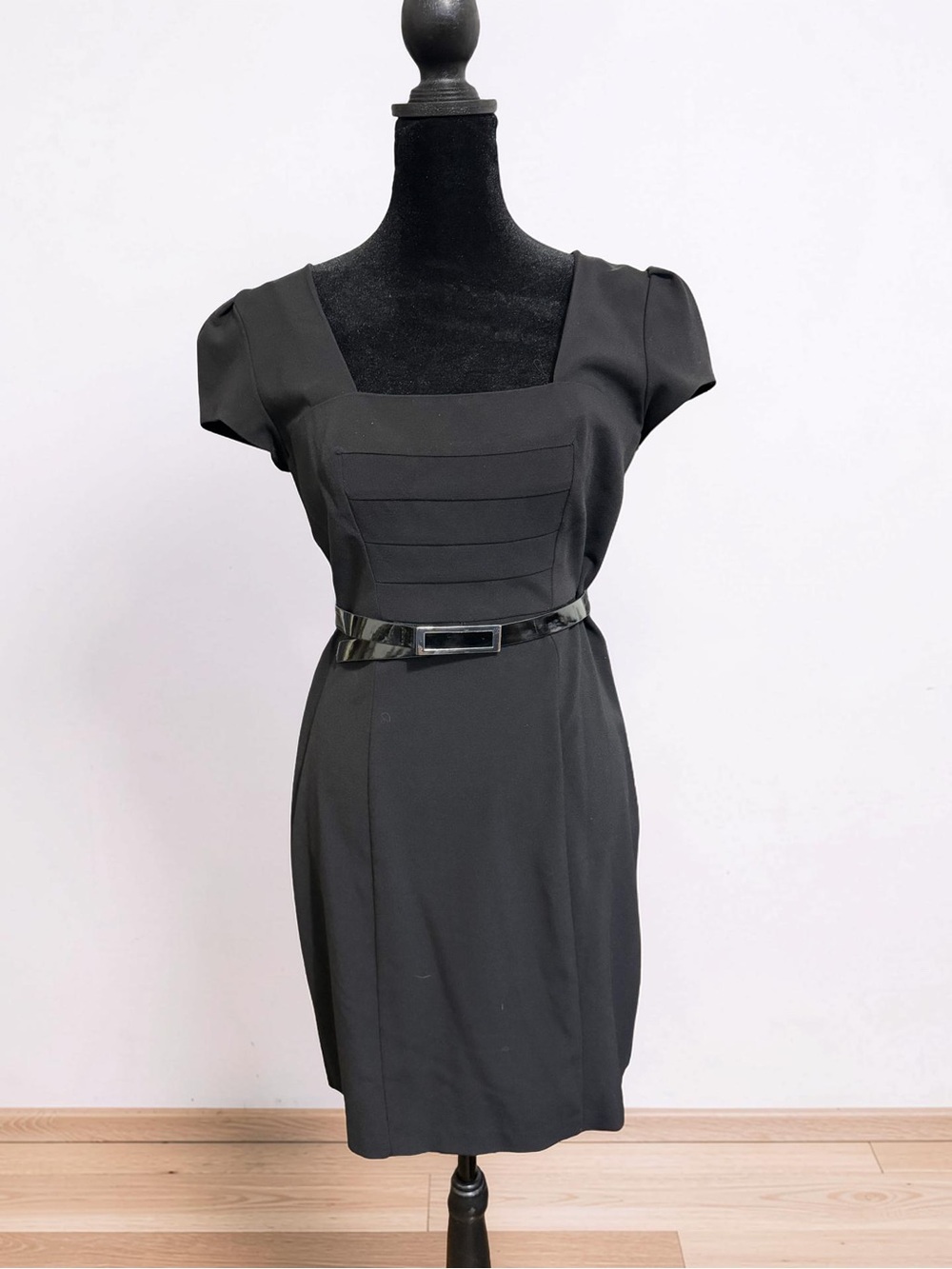 Byer California Black Square-Neck Mini Dress with Patent Belt